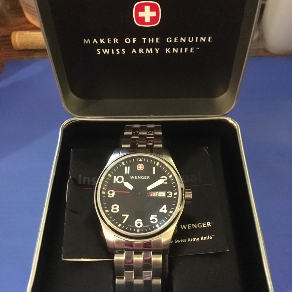 NWT Men’s Wenger Watch